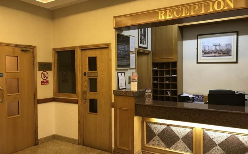 Beverley City ロンドン エクステリア 写真
